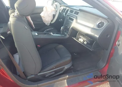 2014 Ford Mustang z USA, uszkodzony, nr VIN 1ZVBP8AMXE5240717